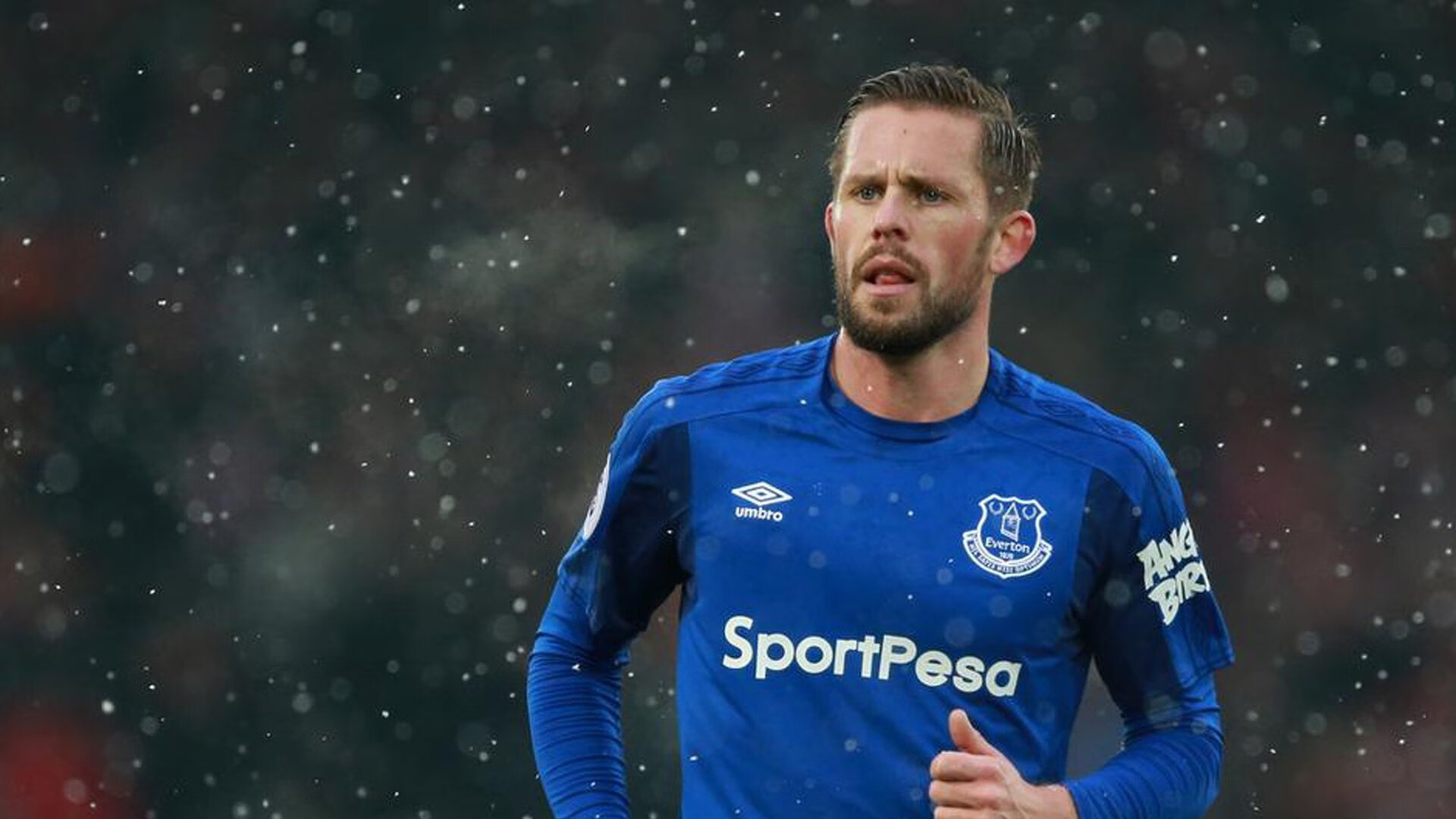 当圣西罗的雨夜遇见费城的火焰，双线焦点战，诠释何为现代竞技的暴力美学