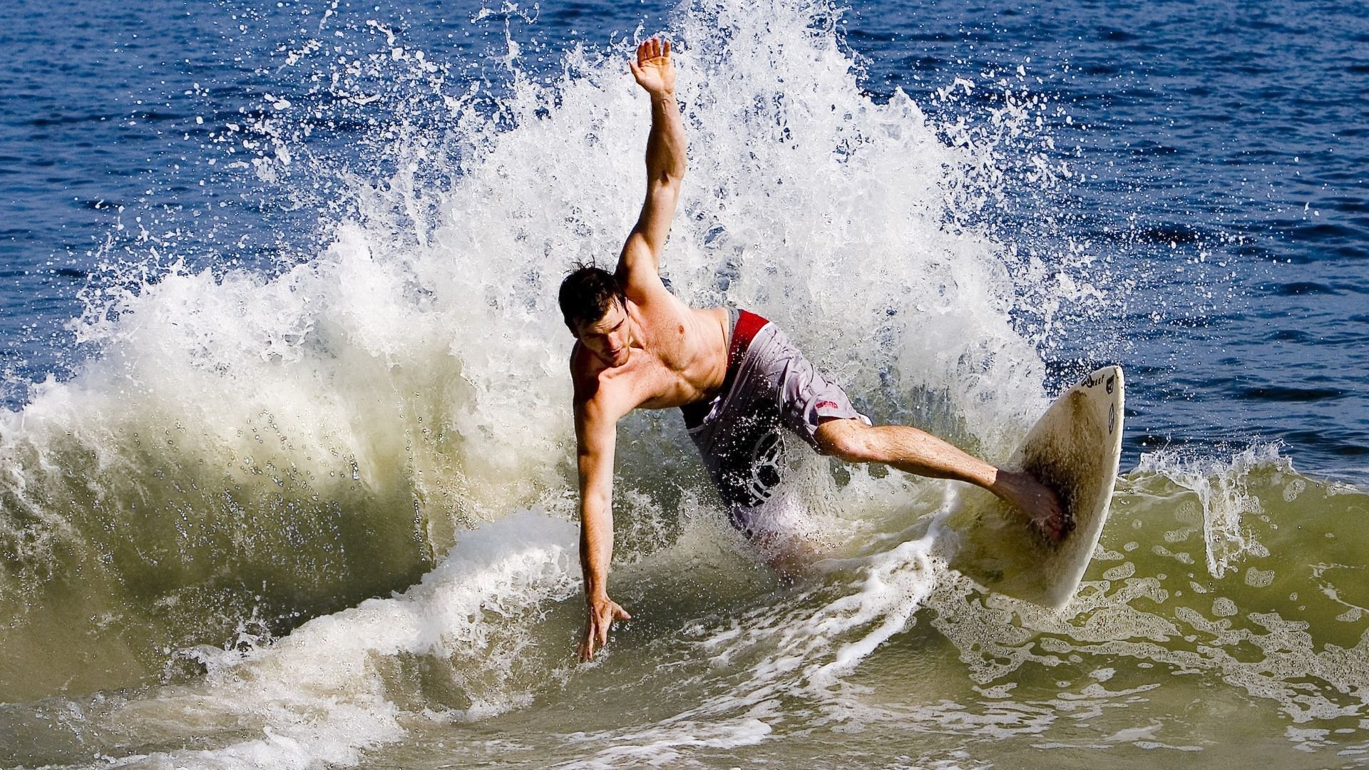 开云体育登录-土耳其vs洪都拉斯，萨拉赫的压制级表现如何主导比赛走向？