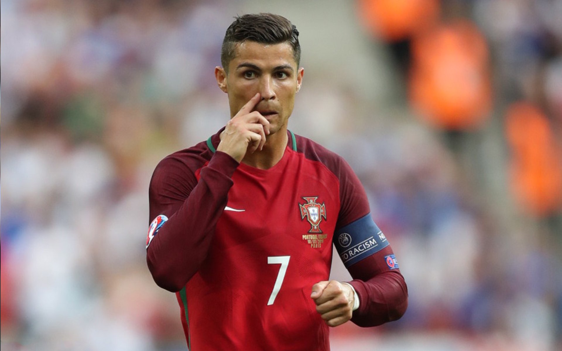 红牛内斗引爆揭幕战!维斯塔潘夺冠后直言赛车有自己的想法,F1新赛季悬念从第一站开始