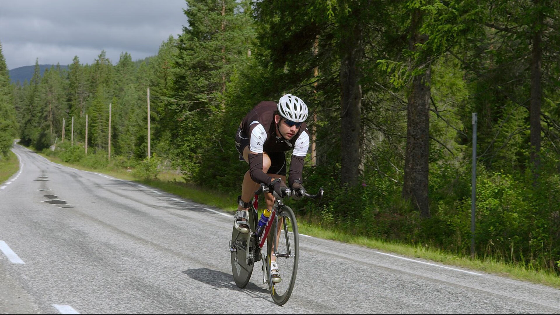 开云体育平台APP-绝境王！阿什拉夫一己之力撕碎铁桶阵，他握住了法国奥运的最后钥匙