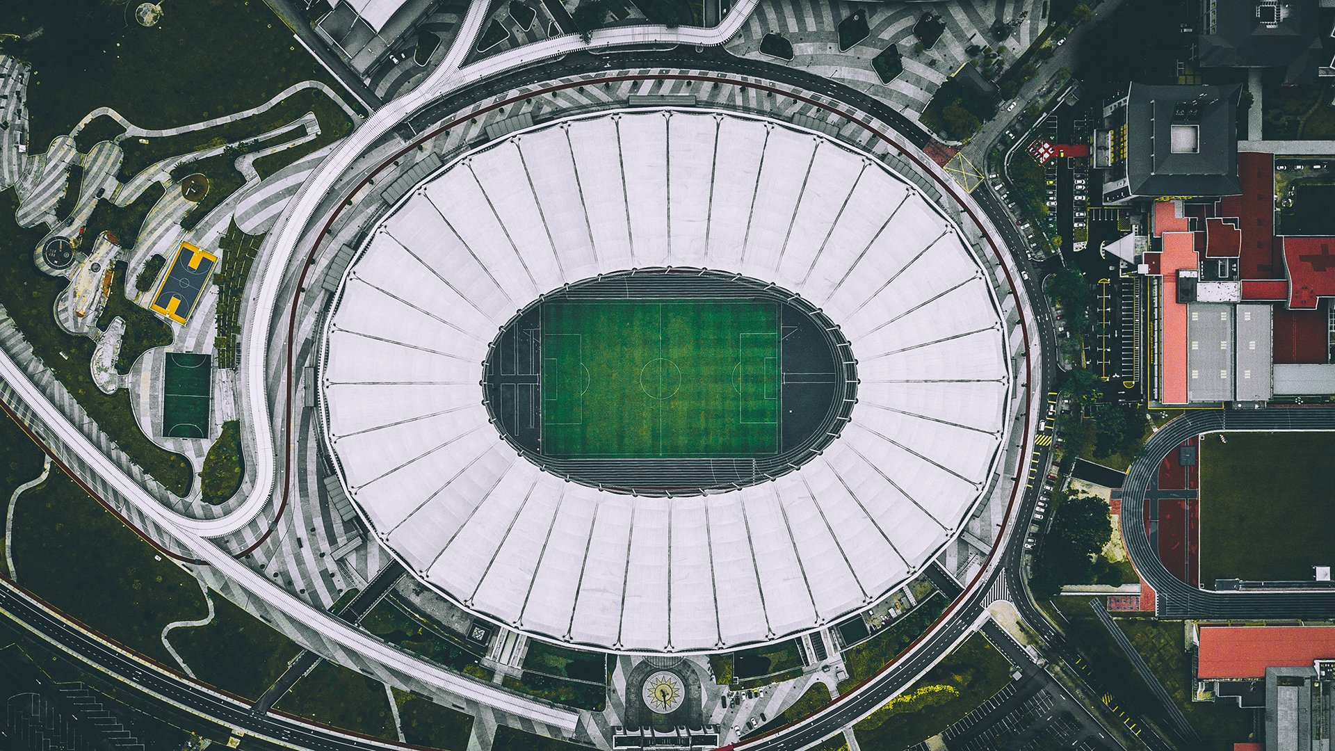 2026世界杯D组焦点战，秘鲁激战哥伦比亚，布罗佐维奇中场定乾坤